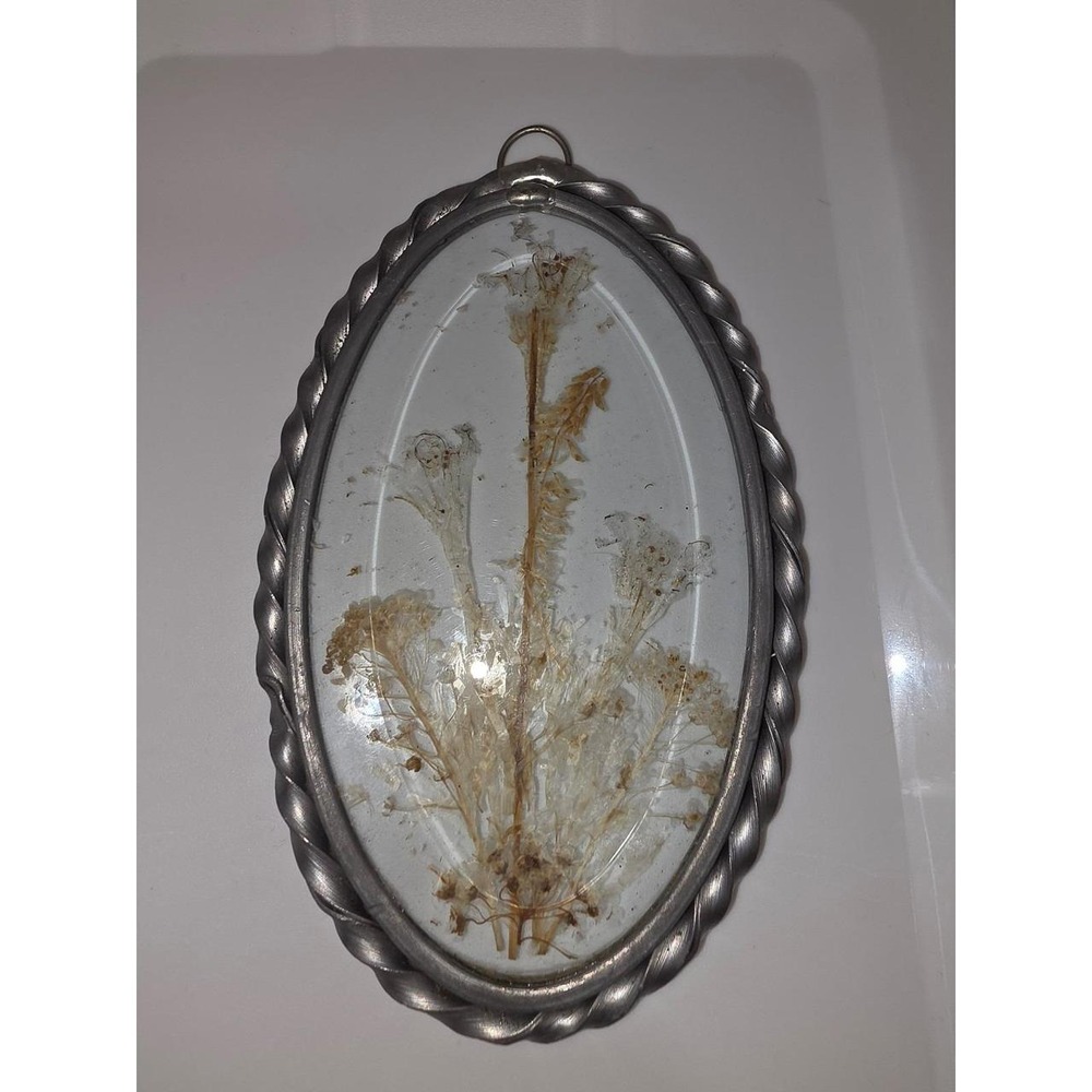 vintage Lasting Impressions Pressed Flowers Suncatcher, featuring real dried